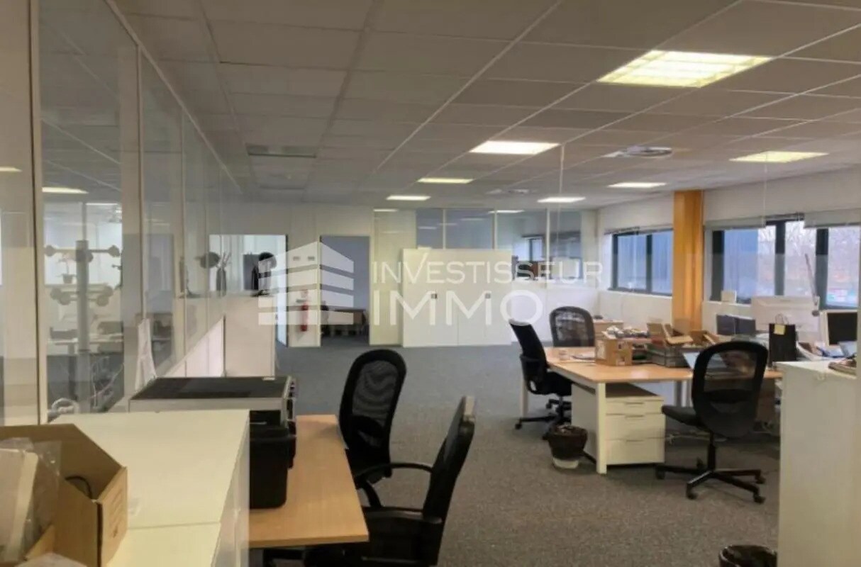 Bureau dans Gennevilliers à louer Photo de l’immeuble– Image 1 sur 5