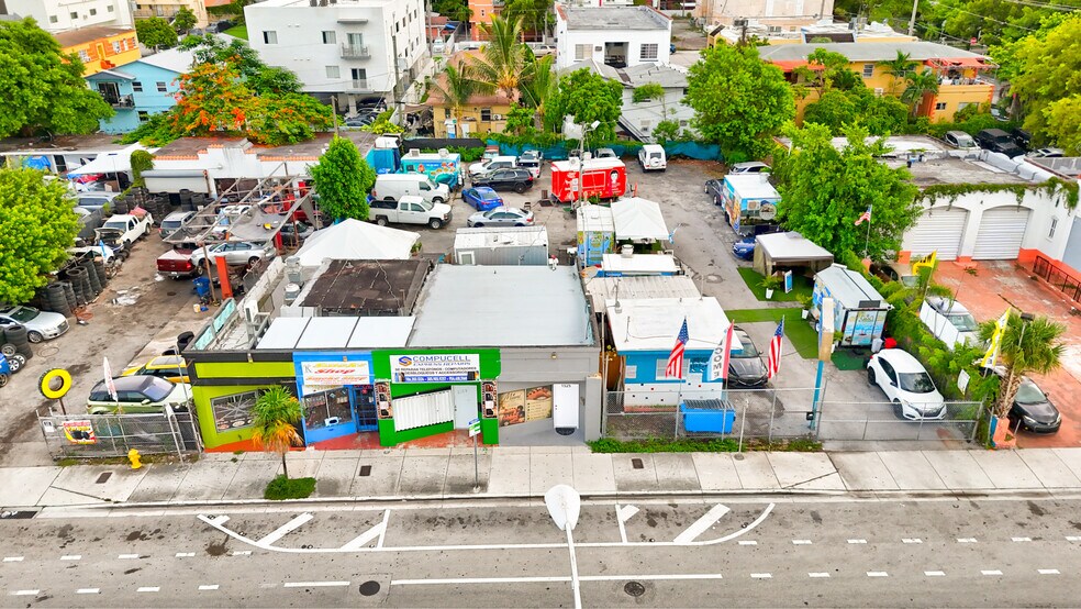 1527 W Flagler St, Miami, FL à louer - Photo de l’immeuble – Image 2 sur 5
