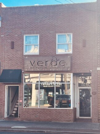 Plus de détails pour 70 E Main St, Bay Shore, NY - Local commercial à louer