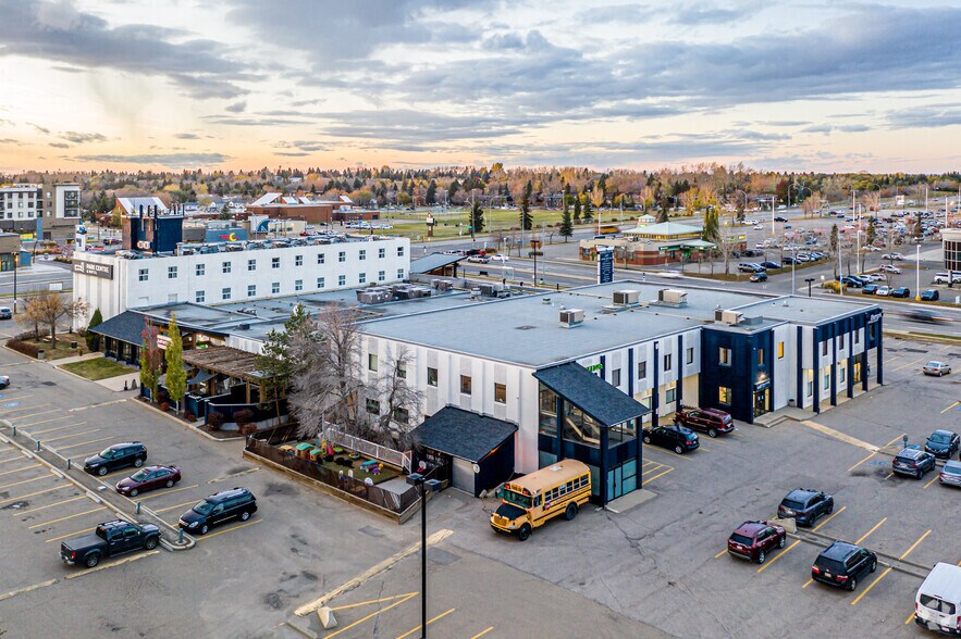 2016 Sherwood Dr, Sherwood Park, AB à louer - Photo de l’immeuble – Image 2 sur 4