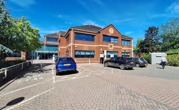 Belvedere Rd, Taunton à louer - Photo de l’immeuble – Image 2 sur 4