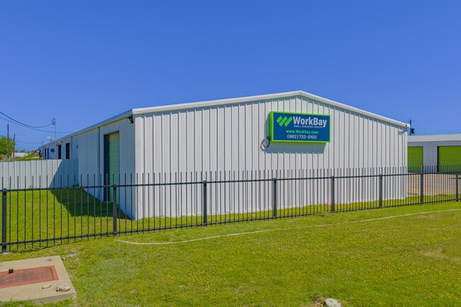 Plus de détails pour 5051 David Strickland Rd, Fort Worth, TX - Industriel/Logistique à louer