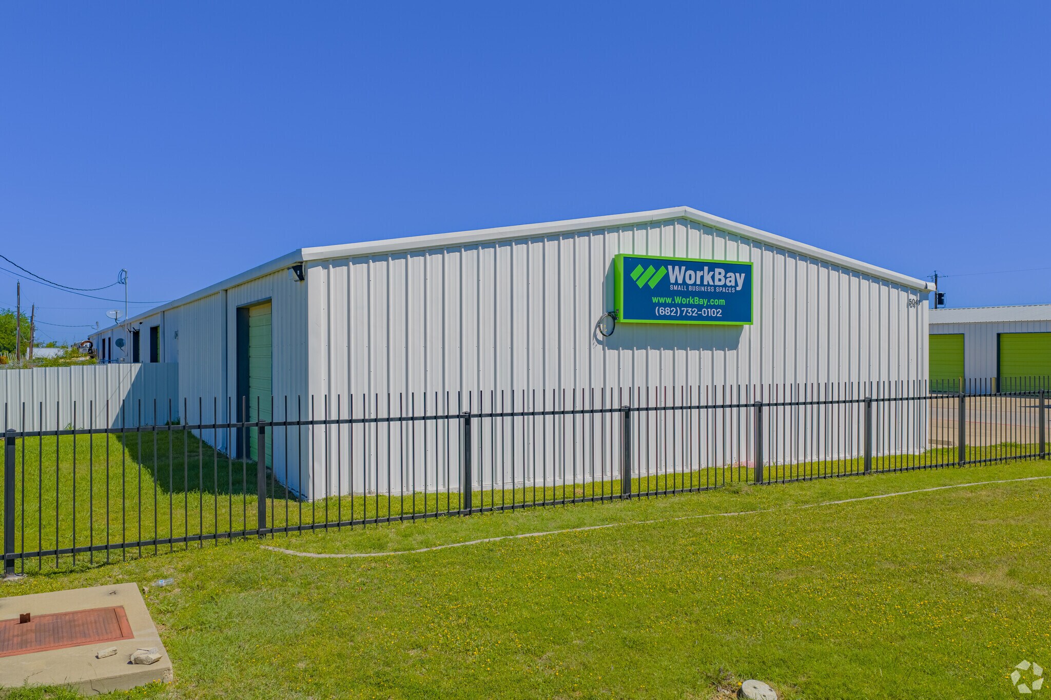 5051 David Strickland Rd, Fort Worth, TX à louer Photo principale– Image 1 sur 23