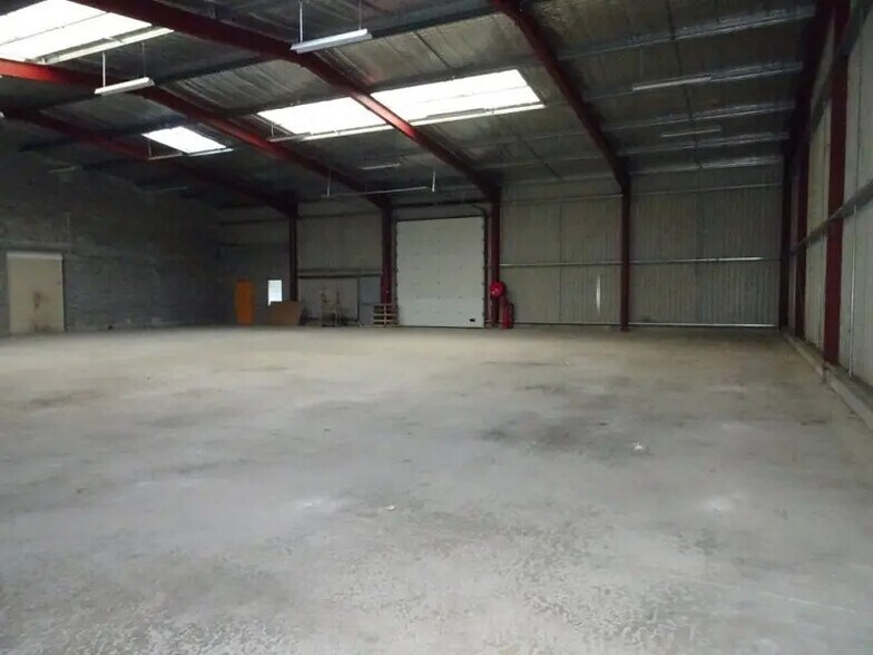 Industriel/Logistique dans Bonrepos-sur-Aussonnelle à louer - Photo de l’immeuble – Image 3 sur 8