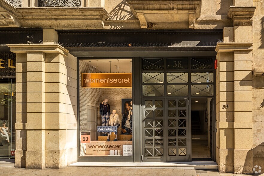 Avinguda Del Portal De L'àngel, 38, Barcelone, Barcelona à louer - Photo de l’immeuble – Image 3 sur 3