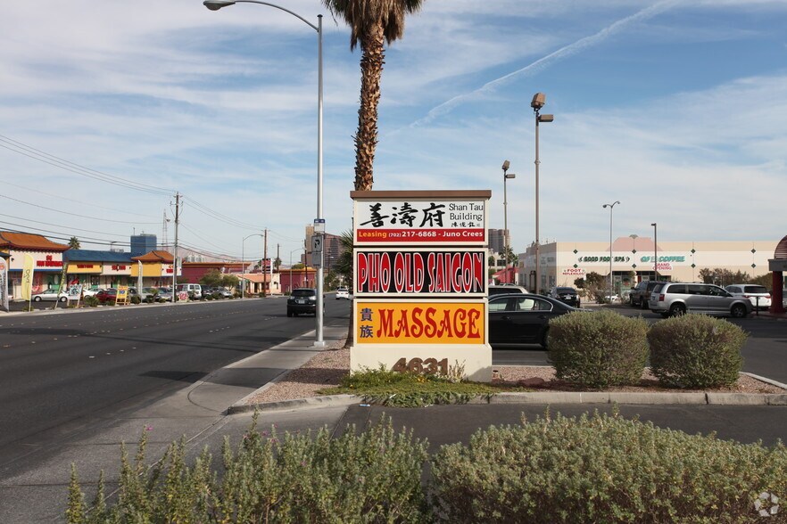 4631 Spring Mountain Rd, Las Vegas, NV à louer - Photo de l’immeuble – Image 2 sur 4