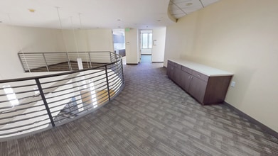 11766 Wilshire Blvd, Los Angeles, CA à louer Numérisation 3D Matterport– Image 1 sur 2