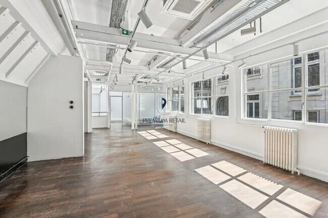 Plus de détails pour 4 T Avenue Hoche, Paris - Bureau à louer