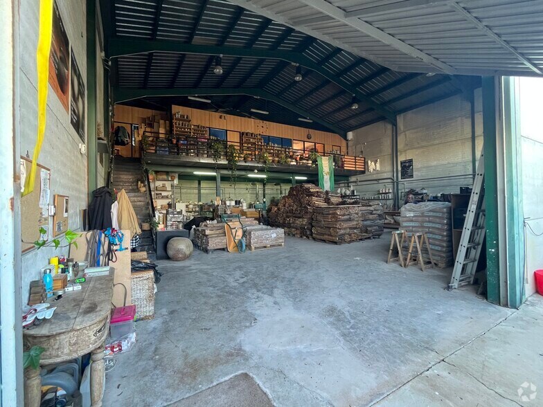 Industriel/Logistique dans Fuente el Saz de Jarama, Madrid à vendre - Photo de l’immeuble – Image 3 sur 17