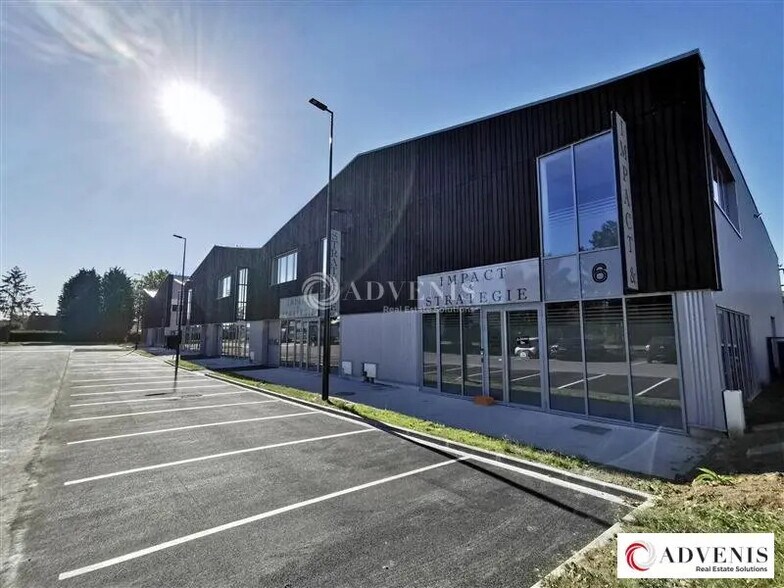Bureau dans Lesquin à louer - Photo de l’immeuble – Image 1 sur 7