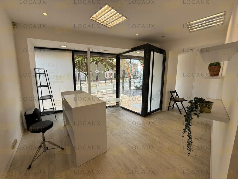 Local commercial dans Argenteuil à louer - Photo intérieure – Image 1 sur 6