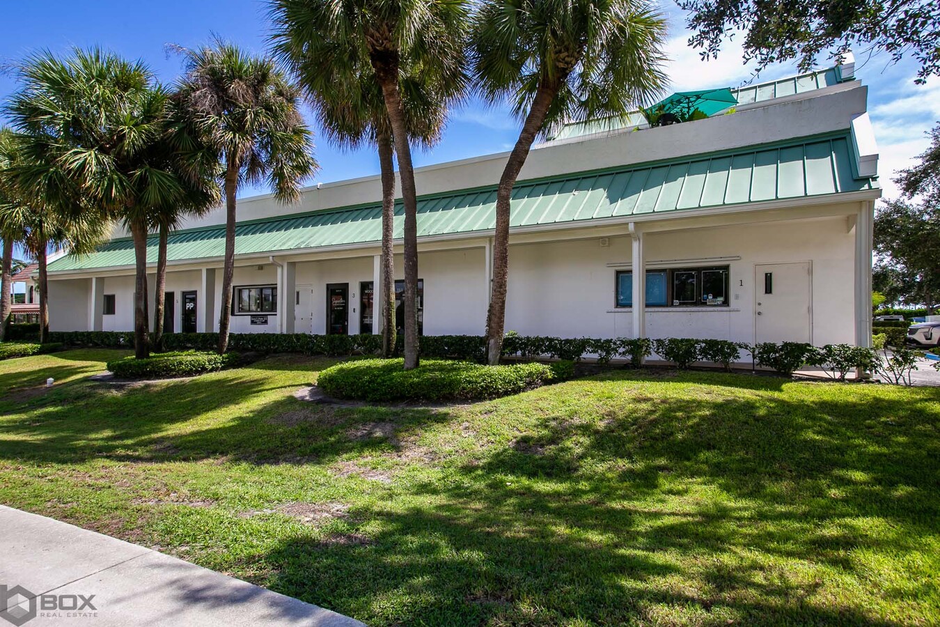 3850 NW 2nd Ave, Boca Raton, FL 33431 - Lot 1 -  - Photo intérieure - Image 1 of 18