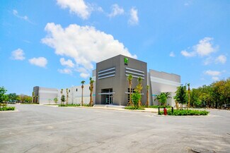 Plus de détails pour 2500 NW 19th St, Pompano Beach, FL - Industriel/Logistique à louer