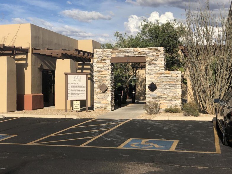 36800 N Sidewinder Rd, Carefree, AZ à vendre - Photo de l’immeuble – Image 2 sur 30
