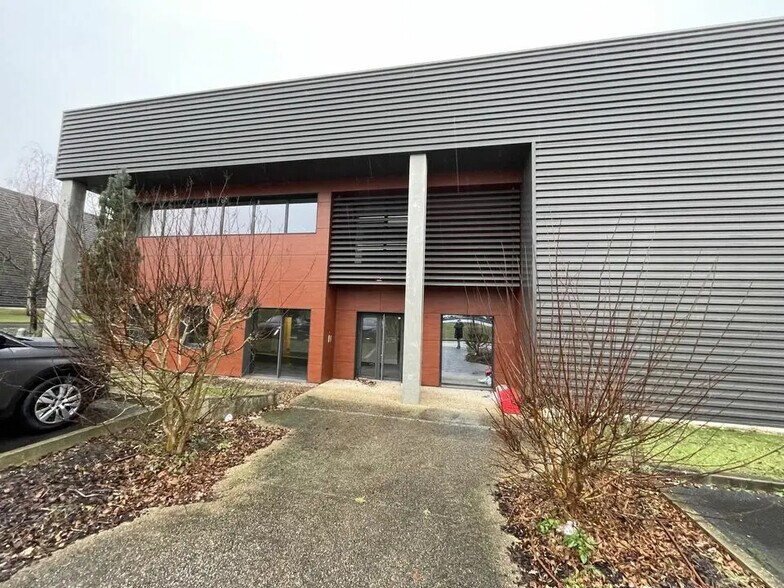 1 Rue Jean Mermoz, Gonesse à louer - Photo de l’immeuble – Image 3 sur 10