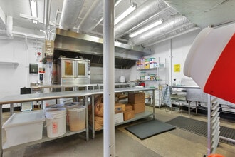 5003 N Lombard St, Portland, OR à louer Photo intérieure– Image 2 sur 5