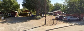 Plus de détails pour 245 W Oakland St, Farmersville, CA - Logement à vendre