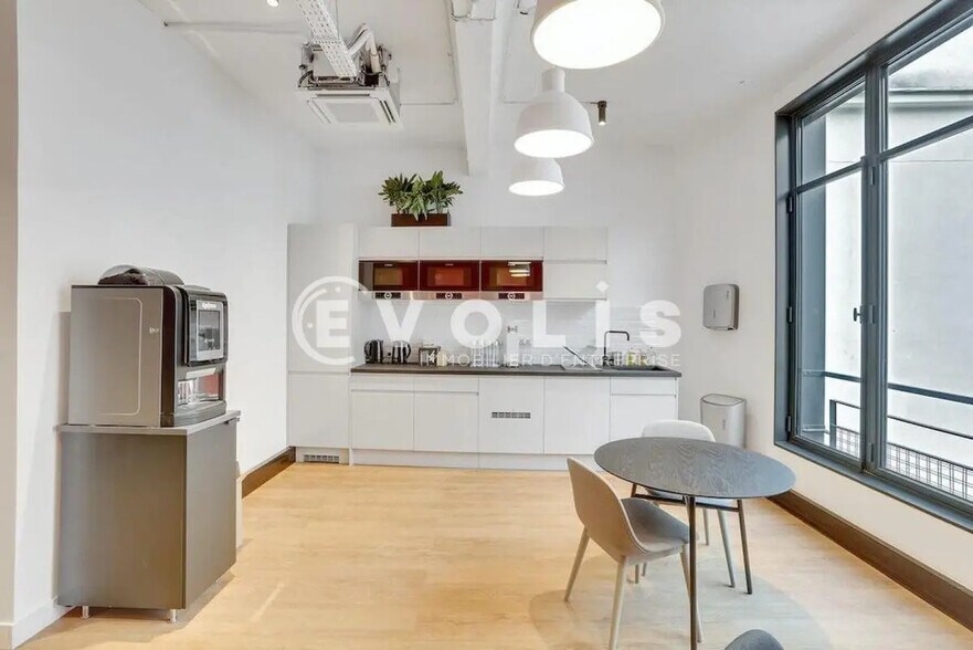 Bureau dans Paris à louer - Photo intérieure – Image 3 sur 4