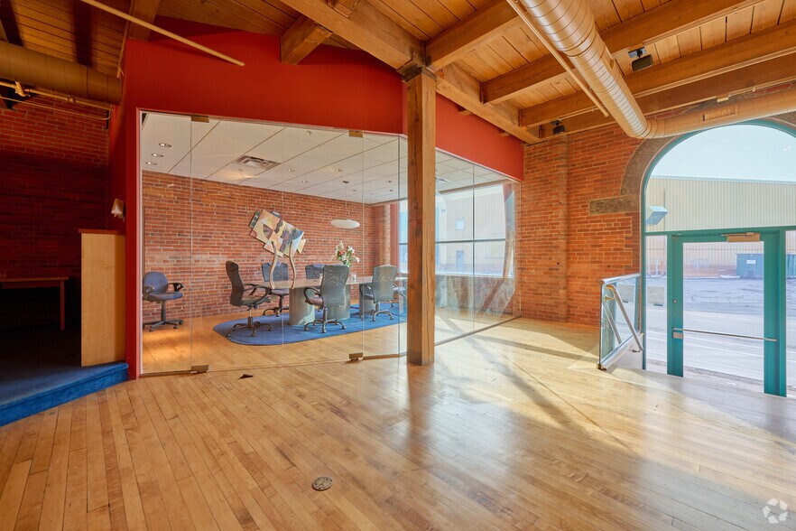 568 St. Paul St, Rochester, NY à louer - Photo intérieure – Image 2 sur 16