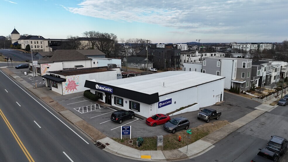 1516 8th Ave S, Nashville, TN à louer - Photo de l’immeuble – Image 3 sur 4