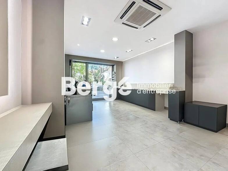 Local commercial dans Antibes à louer - Photo intérieure – Image 2 sur 7