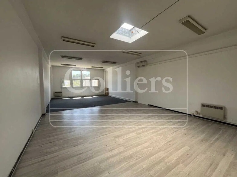 219 Avenue Du Serpolet, La Ciotat à louer - Photo de l’immeuble – Image 3 sur 8