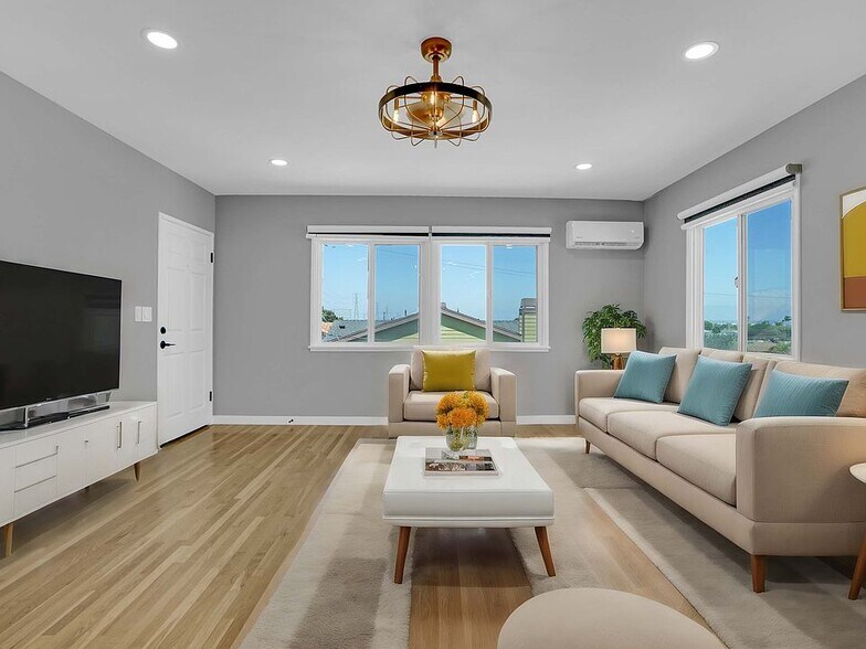 2517 Curtis Ave, Redondo Beach, CA à vendre - Photo intérieure – Image 2 sur 9