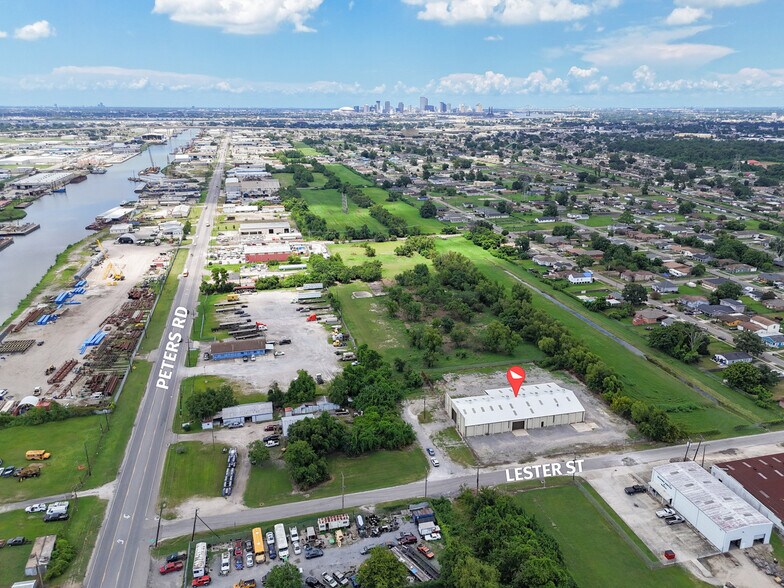 2579 Lester St, Harvey, LA à louer - Photo de l’immeuble – Image 2 sur 11