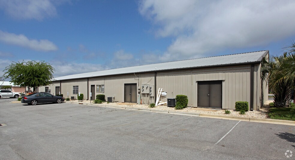 910 Airport Rd, Destin, FL à louer - Photo de l’immeuble – Image 2 sur 3