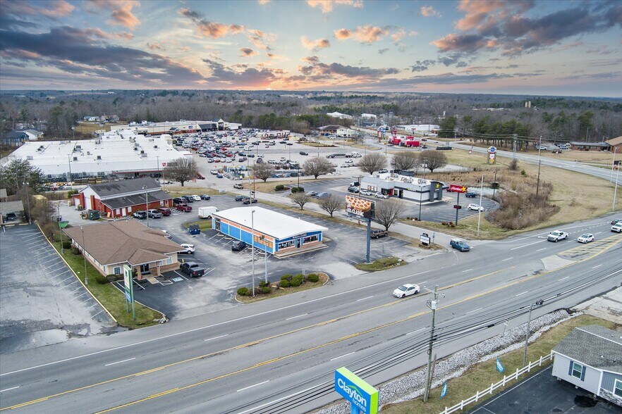1307 West Ave, Crossville, TN à louer - Aérien – Image 1 sur 9