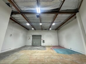 14525 Valley View Ave, Santa Fe Springs, CA à louer Photo intérieure– Image 1 sur 3