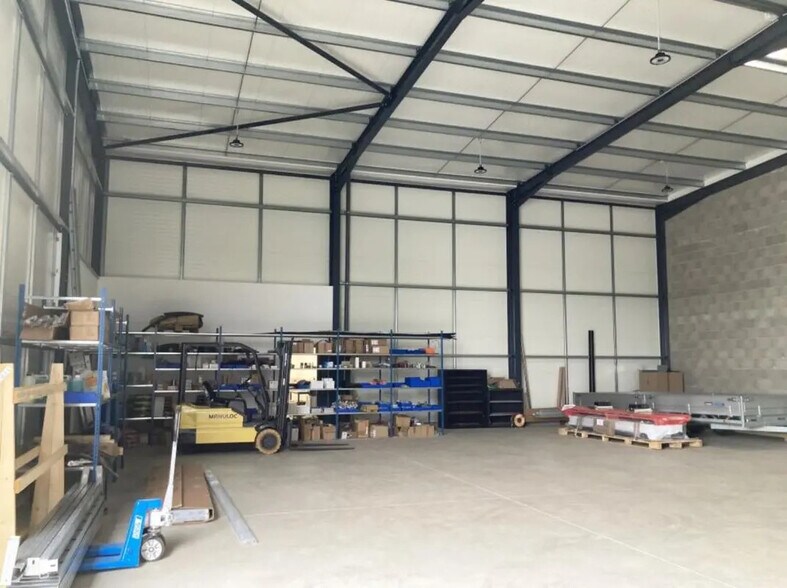 Bureau dans Meung-sur-Loire à louer - Photo intérieure – Image 3 sur 9