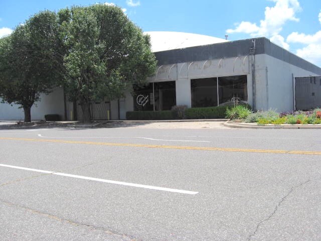 600 W California Ave, Oklahoma City, OK à vendre - Photo de l’immeuble – Image 2 sur 3