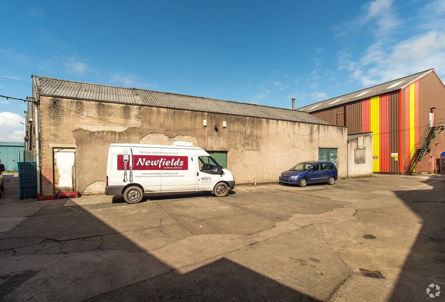 Caton Rd, Lancaster à louer - Photo de l’immeuble – Image 2 sur 4