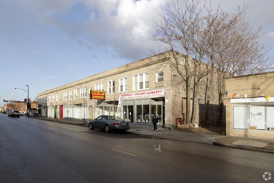 2400-2418 E 75th St, Chicago, IL à vendre - Photo de l’immeuble – Image 2 sur 6