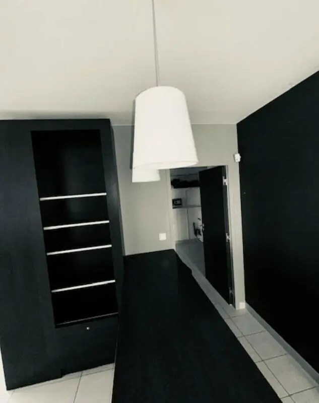 Plus de détails pour Local commercial à louer