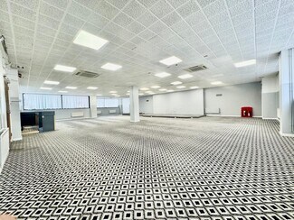 Plus de détails pour 28-30 Victoria St, Luton - Bureau à louer