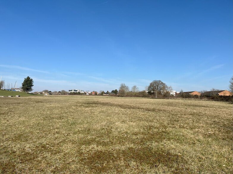 Horton Rd, Slough à vendre - Photo de l’immeuble – Image 2 sur 3