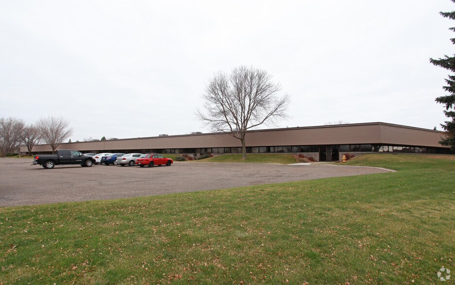 15301 Highway 55 W, Plymouth, MN à louer - Photo de l’immeuble – Image 2 sur 3