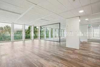 20-26 Boulevard Du Parc, Neuilly-sur-Seine à louer Photo intérieure– Image 2 sur 9