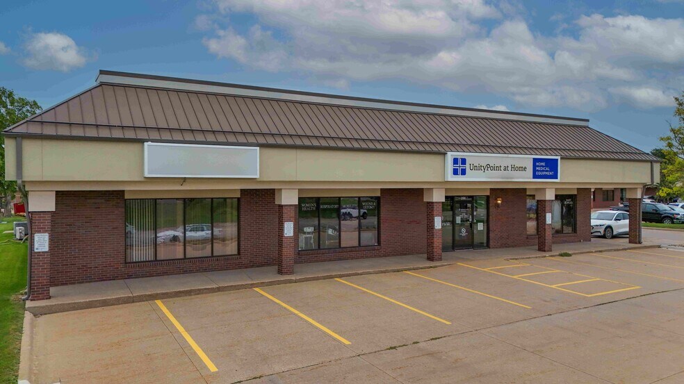 290-298 Blairs Ferry Rd NE, Cedar Rapids, IA à vendre - Photo de l’immeuble – Image 3 sur 14