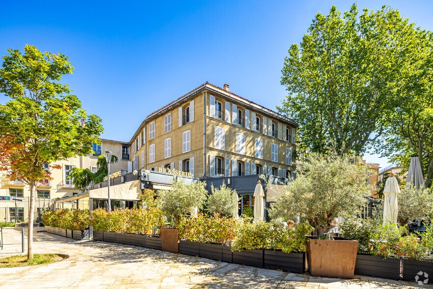 Local commercial dans Aix-en-Provence à louer - Photo de l’immeuble – Image 1 sur 6