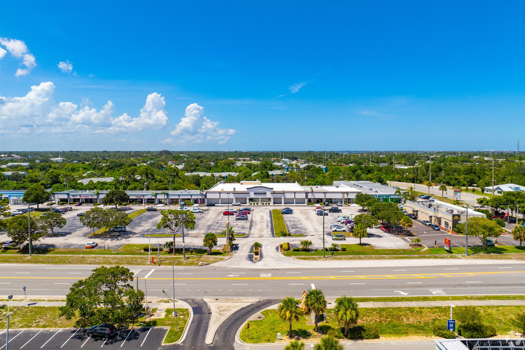 1220-1296 Sarno Rd, Melbourne, FL à louer Aérien– Image 1 sur 18
