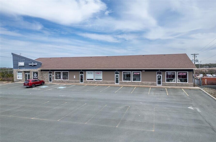 1187 Kenmount Rd, Paradise, NL à louer - Photo de l’immeuble – Image 3 sur 5