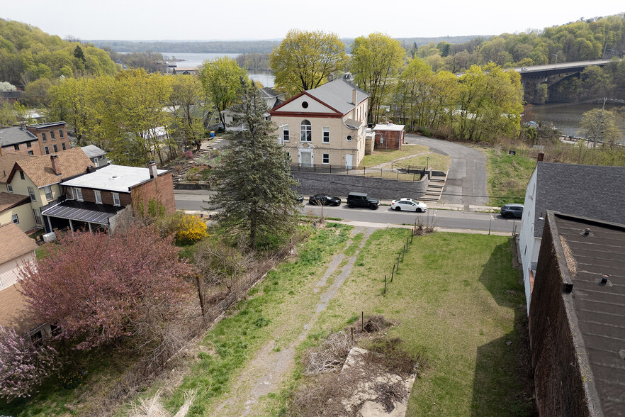 24 W Union St, Kingston, NY à vendre - Photo de l’immeuble – Image 3 sur 16