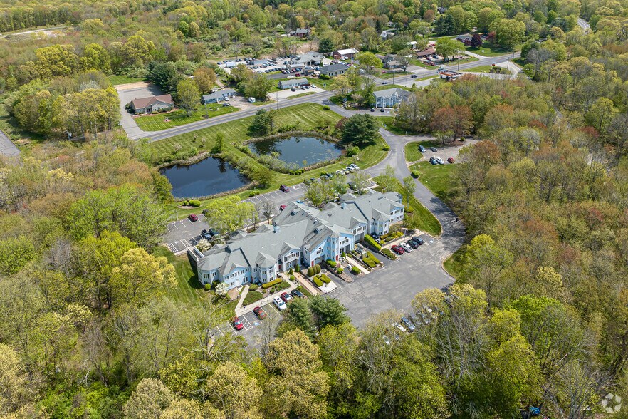 384 Merrow Rd, Tolland, CT à louer - Aérien – Image 2 sur 26