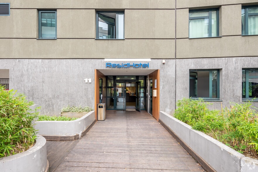 Services hôteliers dans Lyon à vendre - Photo de l’immeuble – Image 3 sur 4