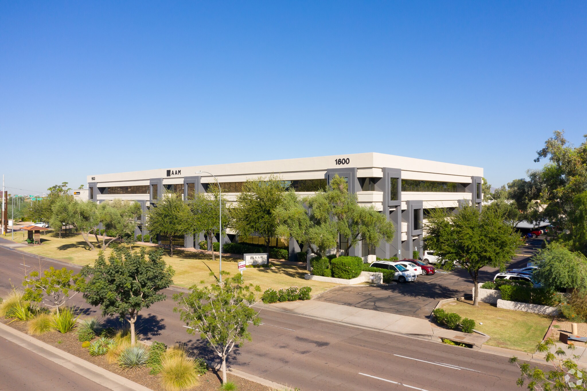 1600 W Broadway Rd, Tempe, AZ à louer Photo de l’immeuble– Image 1 sur 4
