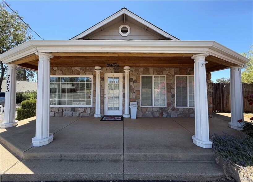 7671 Skyway, Paradise, CA à vendre - Photo de l’immeuble – Image 3 sur 31