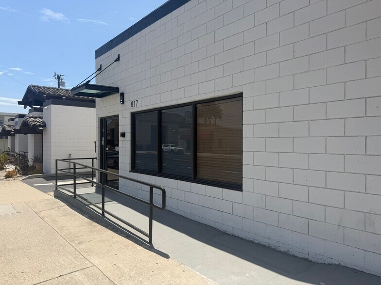 817 S 1st Ave, Arcadia, CA à louer - Photo de l’immeuble – Image 3 sur 9